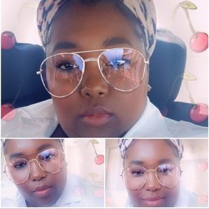 Meet your Posher, Tiffanie